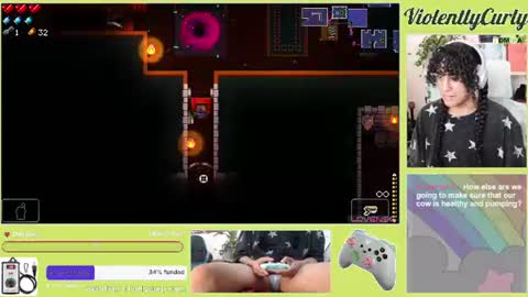 Snapshot of violentlycurly chatting on June 12, 2026, 10:19 pm Curly the Coin Operated Toy online show from June 12, 2026, 10:19 pm