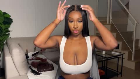 Snapshot of violet6xft chatting on October 21, 2025, 6:14 am Fantasy Black Girl online show from October 21, 2025, 6:14 am