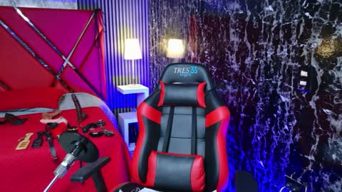 Violet online show from April 7, 2026, 12:49 pm