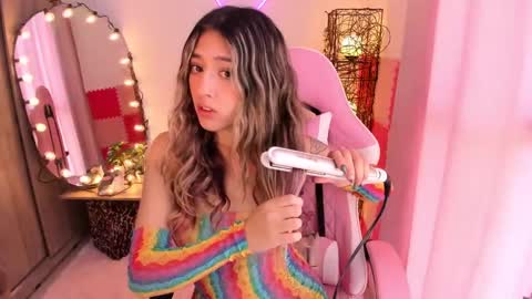 violet online show from January 13, 2025, 4:41 pm