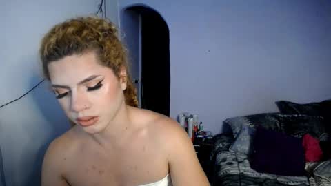 Snapshot of violet_hyuga chatting on September 9, 2025, 4:01 am violet_hyuga online show from September 9, 2025, 4:01 am