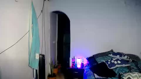 Snapshot of violet_hyuga chatting on September 20, 2025, 4:35 am violet_hyuga online show from September 20, 2025, 4:35 am