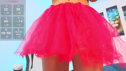 Snapshot of violet_jhonson chatting on October 7, 2025, 2:25 pm violet_jhonson online show from October 7, 2025, 2:25 pm
