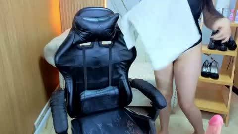 Violet online show from July 11, 2026, 8:22 pm