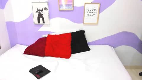 violeta_1404 online show from November 1, 2025, 11:56 am