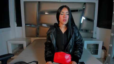 Snapshot of violeta__jade chatting on September 25, 2025, 4:05 am violeta__jade online show from September 25, 2025, 4:05 am