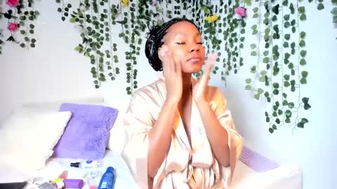 Violeta online show from March 7, 2025, 2:23 pm