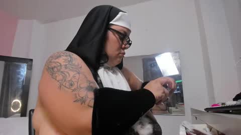 Violeta Candy Follow me I really appreciate it  online show from October 31, 2025, 3:13 pm