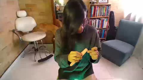 Snapshot of violetagomez_co chatting on September 10, 2025, 2:28 pm Violeta Gmez online show from September 10, 2025, 2:28 pm