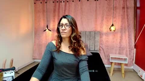 VIOLETA online show from March 10, 2025, 1:54 pm