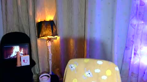 Snapshot of violeterection chatting on October 20, 2025, 2:39 pm JUVY online show from October 20, 2025, 2:39 pm