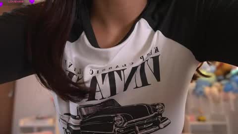 violeth___ online show from April 10, 2026, 1:05 pm