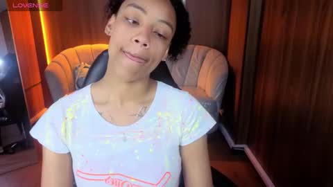 violeth_b online show from January 9, 2026, 12:52 pm