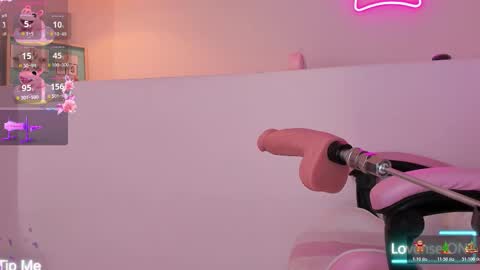 Violeth Hill online show from December 19, 2025, 8:05 pm