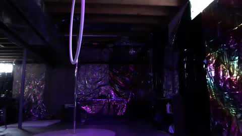 Snapshot of violethooper chatting on February 11, 2025, 6:33 pm Violet Hooper online show from February 11, 2025, 6:33 pm