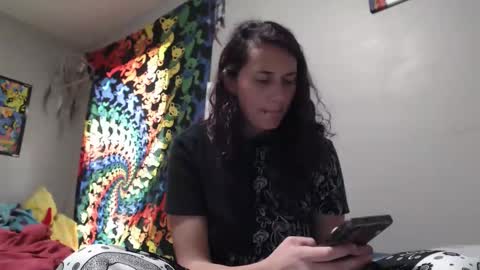 Violet Hooper online show from May 14, 2026, 2:57 pm