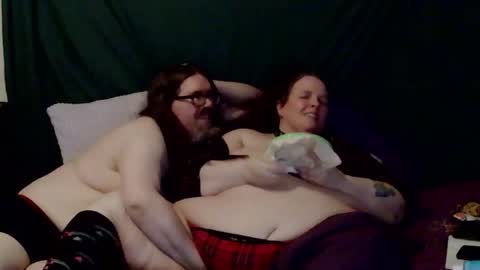 Snapshot of violetknight2026 chatting on March 5, 2026, 11:23 pm Violet Knight online show from March 5, 2026, 11:23 pm