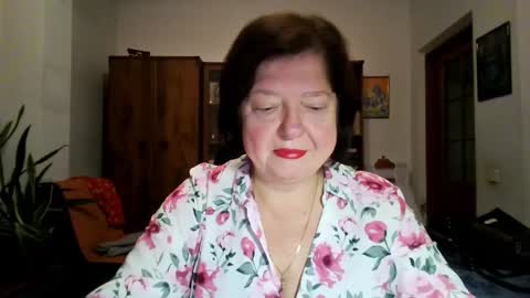 Snapshot of violetpulse chatting on November 8, 2025, 4:18 pm violetpulse online show from November 8, 2025, 4:18 pm