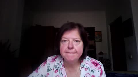 Snapshot of violetpulse chatting on November 11, 2025, 8:36 am violetpulse online show from November 11, 2025, 8:36 am