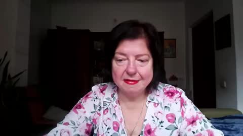 Snapshot of violetpulse chatting on November 14, 2025, 8:57 am violetpulse online show from November 14, 2025, 8:57 am