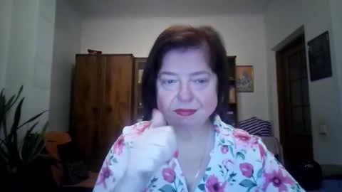 Snapshot of violetpulse chatting on December 4, 2025, 11:19 am violetpulse online show from December 4, 2025, 11:19 am