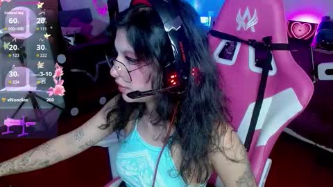   online show from October 20, 2025, 6:52 pm