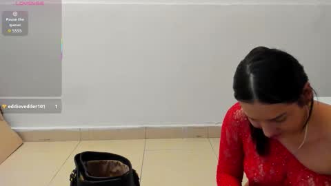 Snapshot of violetrose_as chatting on February 27, 2026, 9:26 pm Violet Rose online show from February 27, 2026, 9:26 pm