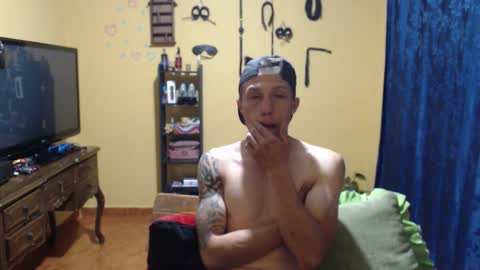 Violet777  online show from November 6, 2025, 11:04 pm