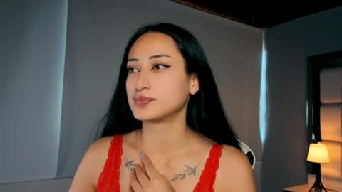 violetskinny online show from April 22, 2026, 8:54 pm