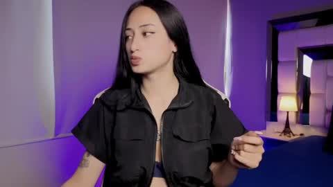 violetskinny online show from May 26, 2026, 8:16 pm