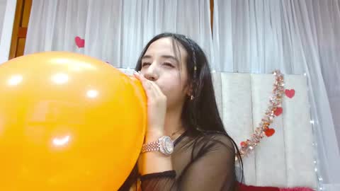 Snapshot of violetsweet_cs chatting on February 21, 2025, 7:23 am violetsweet_cs online show from February 21, 2025, 7:23 am