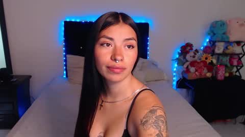 Snapshot of violett_flowers chatting on January 24, 2025, 7:07 pm violeta  online show from January 24, 2025, 7:07 pm