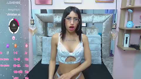 Violeta froz online show from March 1, 2025, 7:48 pm