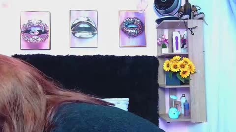 Snapshot of violett_froz chatting on October 13, 2025, 7:14 pm Violeta froz online show from October 13, 2025, 7:14 pm