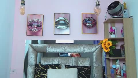 Snapshot of violett_froz chatting on November 15, 2025, 7:21 pm Violeta froz online show from November 15, 2025, 7:21 pm