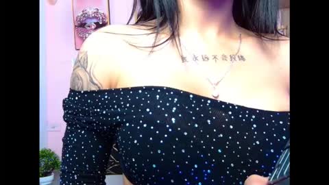 Snapshot of violett_froz chatting on January 8, 2026, 7:16 pm Violeta froz online show from January 8, 2026, 7:16 pm