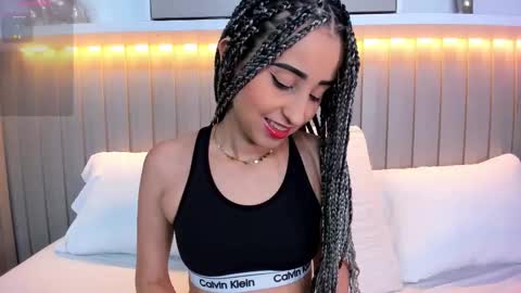 Violett  online show from October 28, 2025, 8:22 pm