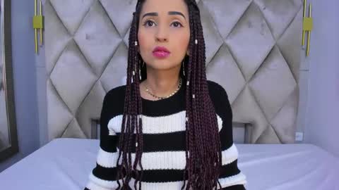 Violett  online show from March 19, 2026, 8:24 pm