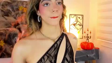 Snapshot of violetta_ficher chatting on October 6, 2025, 2:09 am Violetta Ficher online show from October 6, 2025, 2:09 am