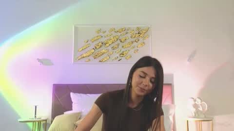 violetta_finch online show from December 1, 2025, 11:37 am