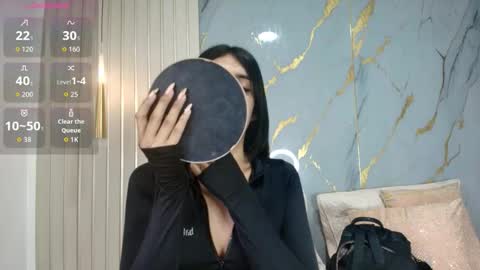 Snapshot of violetta_ross chatting on September 20, 2025, 11:44 am violetta_ross online show from September 20, 2025, 11:44 am