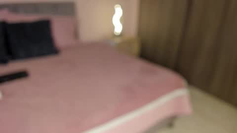 Snapshot of violetta_swift_ chatting on December 23, 2025, 5:27 am violetta independent model online show from December 23, 2025, 5:27 am