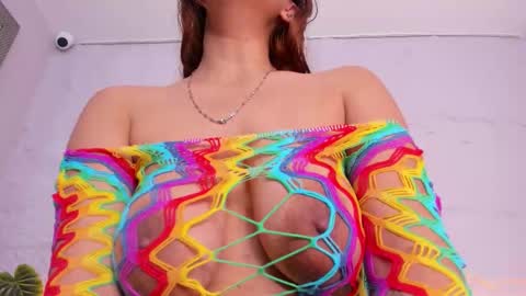 Snapshot of violettaevans_ chatting on October 16, 2025, 7:37 pm Violetta online show from October 16, 2025, 7:37 pm