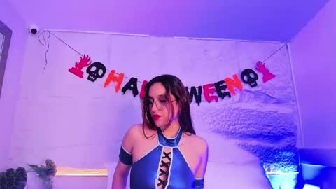 Snapshot of violettaevans_ chatting on October 31, 2025, 7:59 pm Violetta online show from October 31, 2025, 7:59 pm