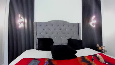 Snapshot of violettamidnight chatting on December 18, 2025, 4:07 am Violetta online show from December 18, 2025, 4:07 am