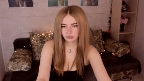 ViolettaOtis online show from December 23, 2024, 11:57 am