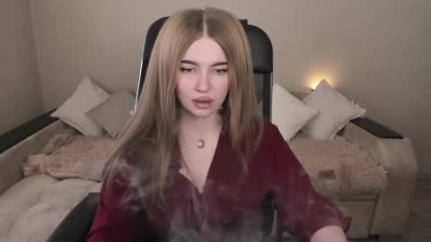 ViolettaOtis online show from March 6, 2025, 12:30 pm