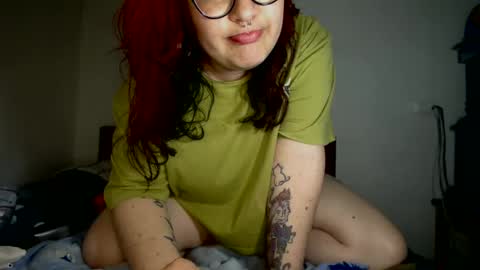 violetafetish online show from December 26, 2024, 2:22 am