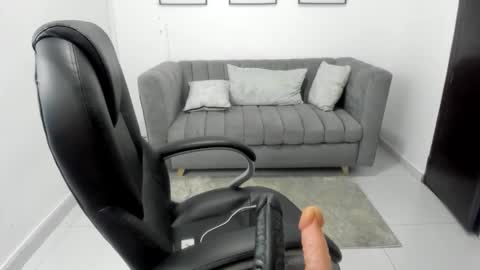 Snapshot of violettasweet_ chatting on September 27, 2025, 9:36 am Violetta online show from September 27, 2025, 9:36 am