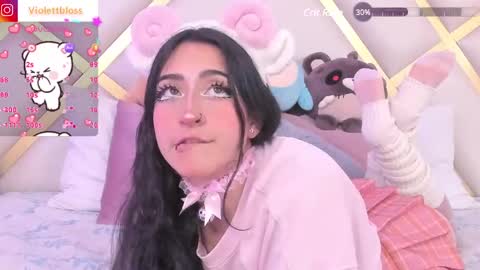 Snapshot of violettbloss chatting on March 5, 2025, 12:27 am Violeta online show from March 5, 2025, 12:27 am